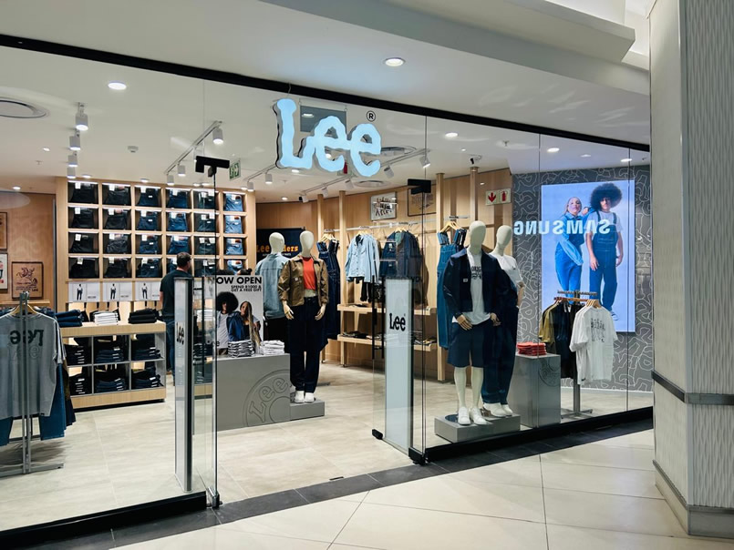 Lee Jeans